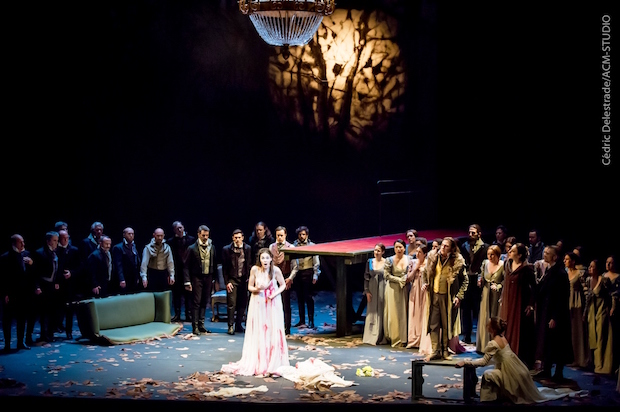 Lucia di Lammermoor à l’Opéra Grand Avignon. Photo: Cedric Delestrade – ACM STUDIO