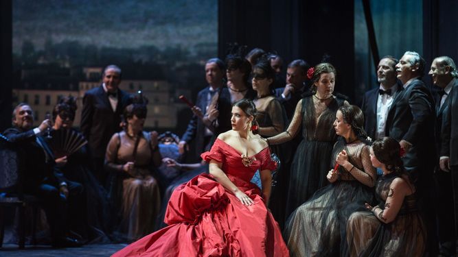Gran éxito de la producción de La Traviata en Valencia, con Domingo, Coppola y Valentino. Foto: MIGUEL LORENZO
