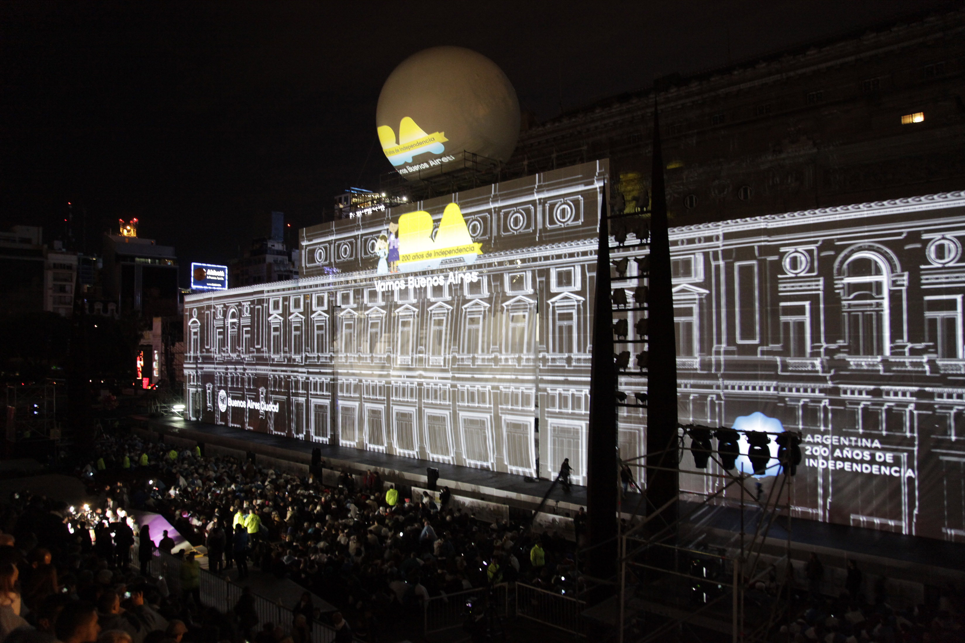 La celebración del bicentenario argentino: la noche de los 200 años