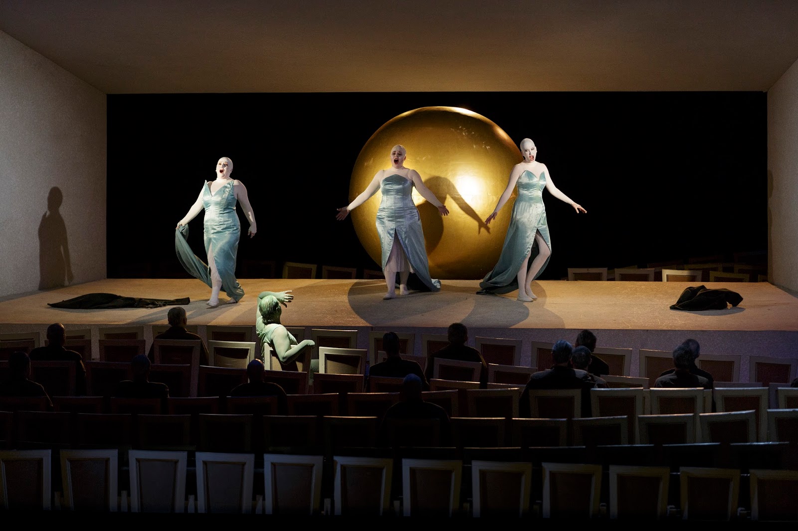 Christian Thielemann dirige un Or du Rhin visionnaire au Semperoper de Dresde