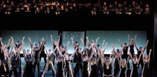 Un réquiem alemán del Ballet de la Ópera del Rin-Foto: Gert Weigelt