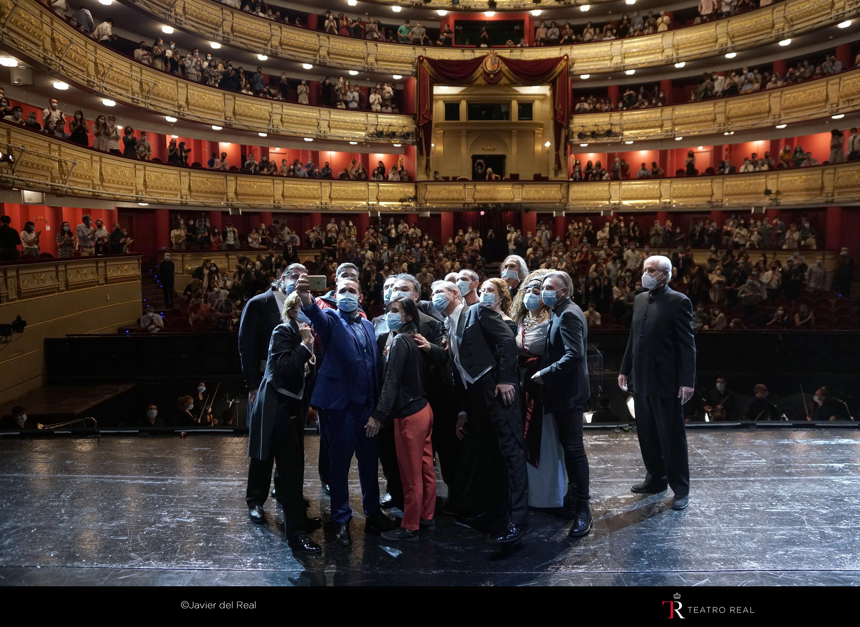 Plano general del público en la "Gala Joven" en el Teatro Real / Foto: Javier del Real