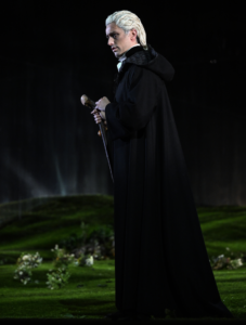 Mikel Uskola, como Peregrina, en "La dama del alba" / Ópera de Oviedo