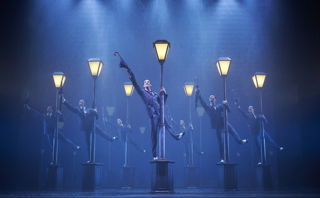 Una imagen del musical "Cantando bajo la lluvia", que puede verse en el Teatro Nuevo Apolo de Madrid.
