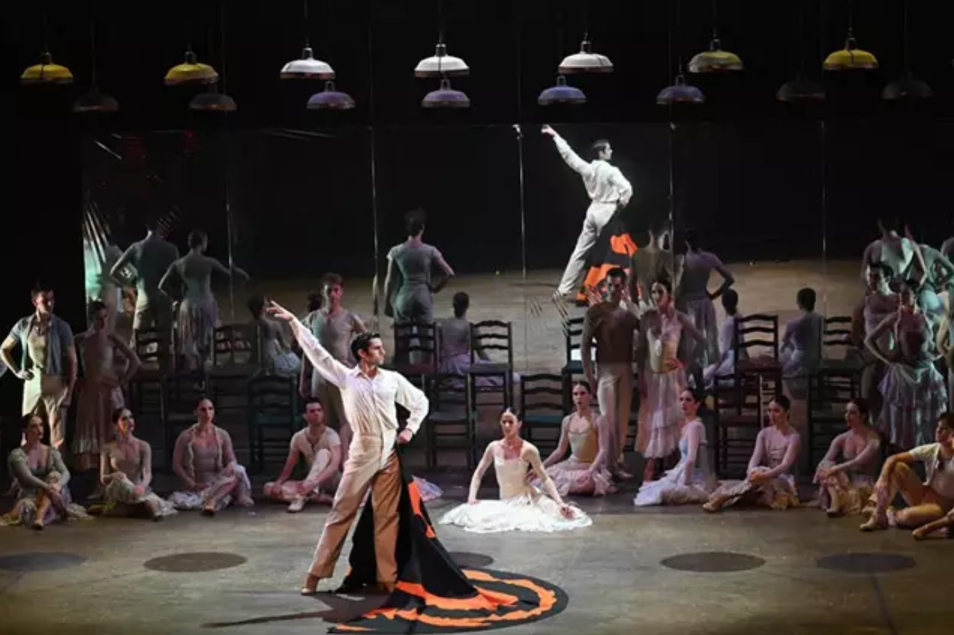 Un momento en la coreografía del ballet "El loco" / Foto: © Mercedes Burgos