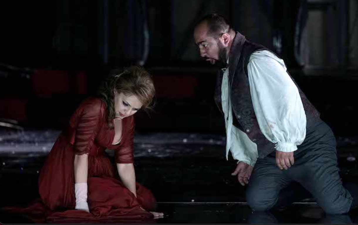 Maria Agresta (Floria Tosca) y Gevorg Hakobyan (Scarpia) en una función de "Tosca" en el Teatro Real (junio de 2021) / Foto: © Javier del Real 