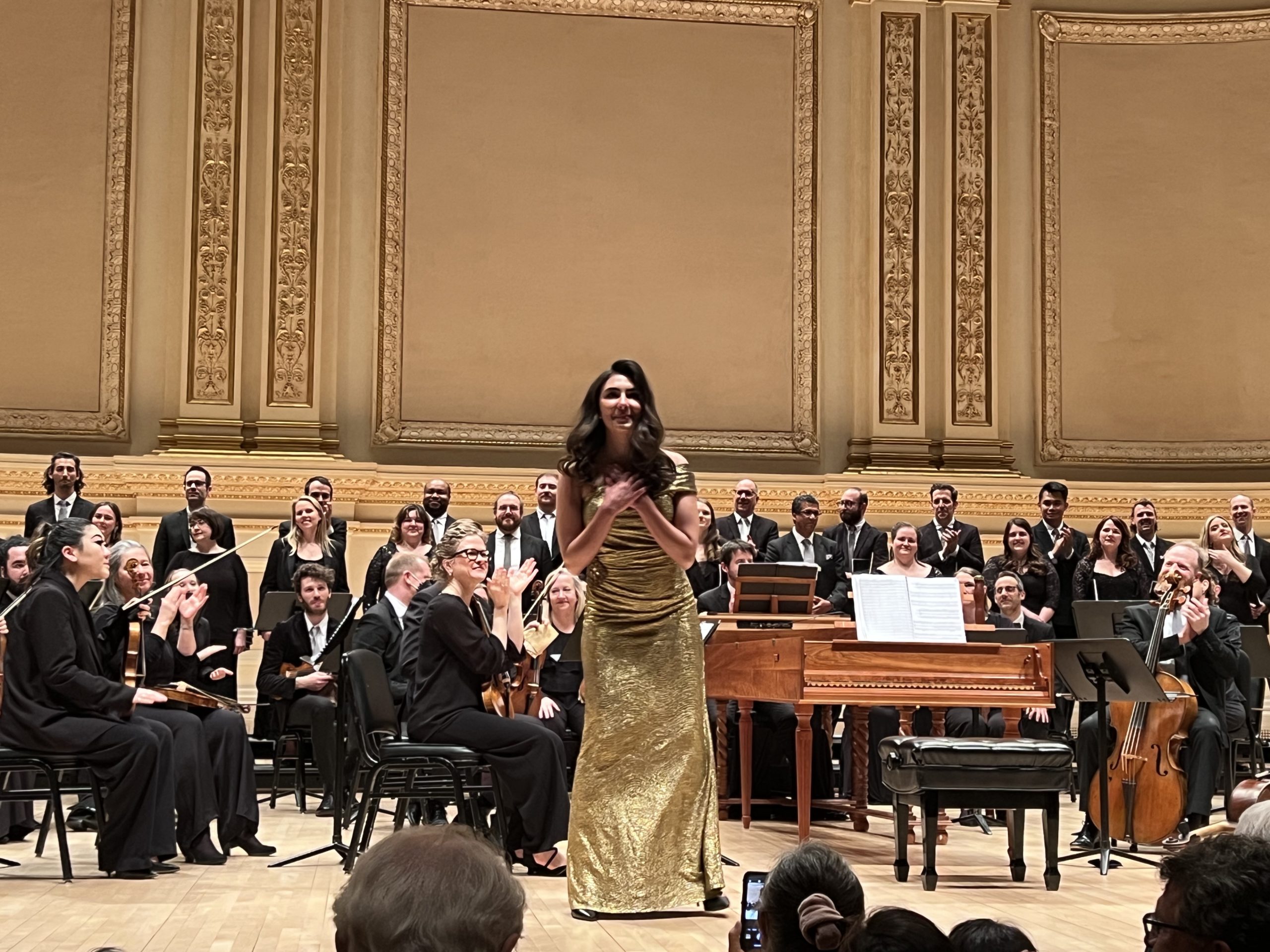 Elena Villalón recibe el aplauso del Carnegie Hall