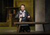 Xabier Anduaga es Nemorino en "L'Elisir d'Amore." Foto: Ken Howard / Met Opera