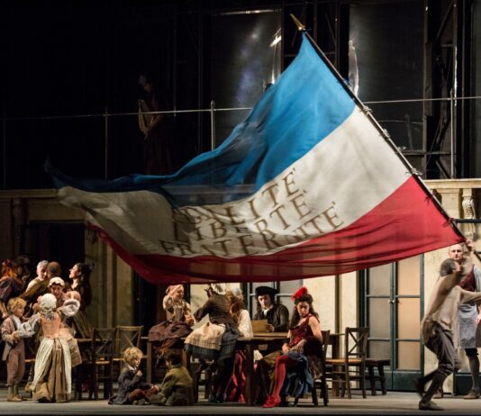 Una escena de "Andrea Chénier" en La Scala de Milán / Foto: Brescia & Amisano - Teatro alla Scala