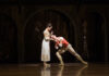 Una escena de "Romeo y Julieta" del Ballet Nacional de Chequia / Foto: Sergei Gherciu