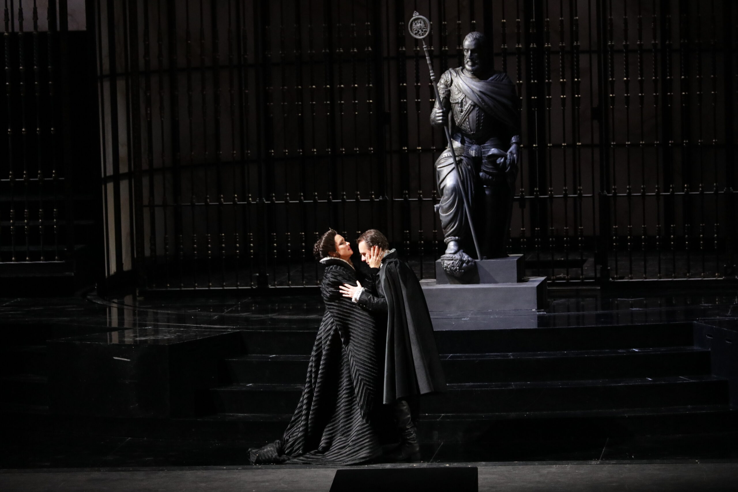 Una escena de "Don Carlo" en la nueva producción de La Scala / Foto: Brescia e Amisano - Teatro alla Scala