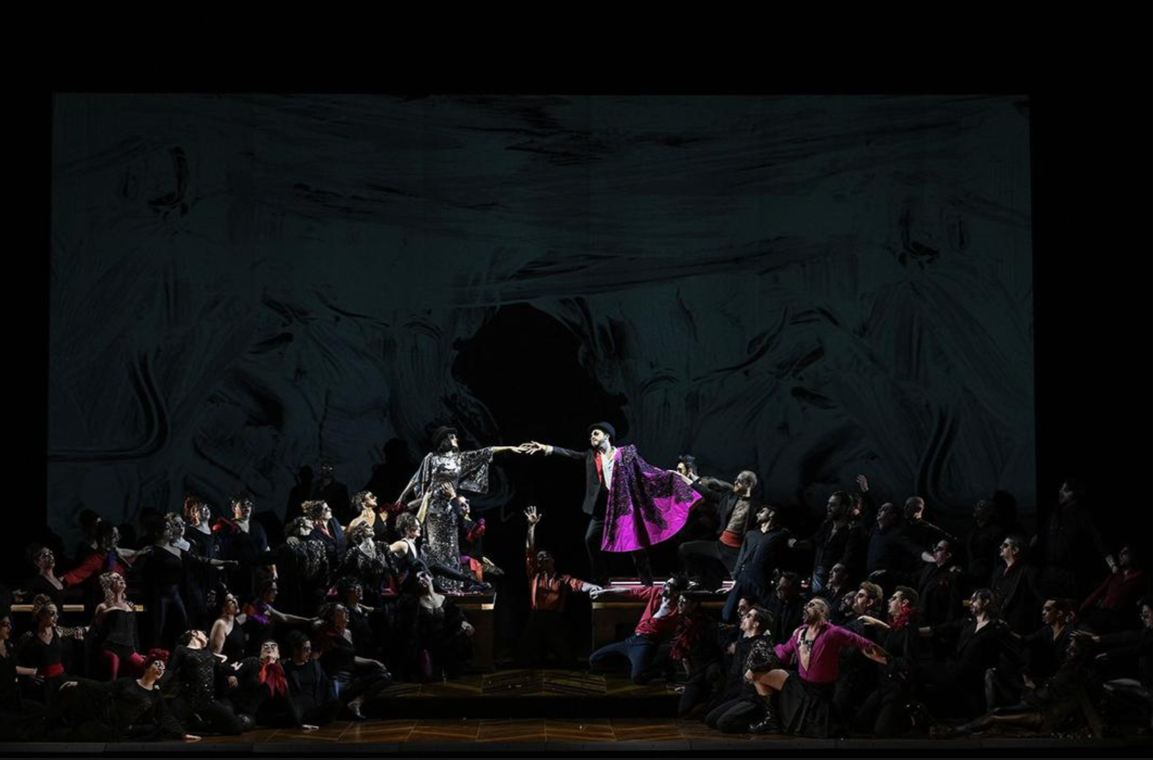 Una escena de "La Traviata" en la Ópera de Oviedo / Foto: Iván Martínez